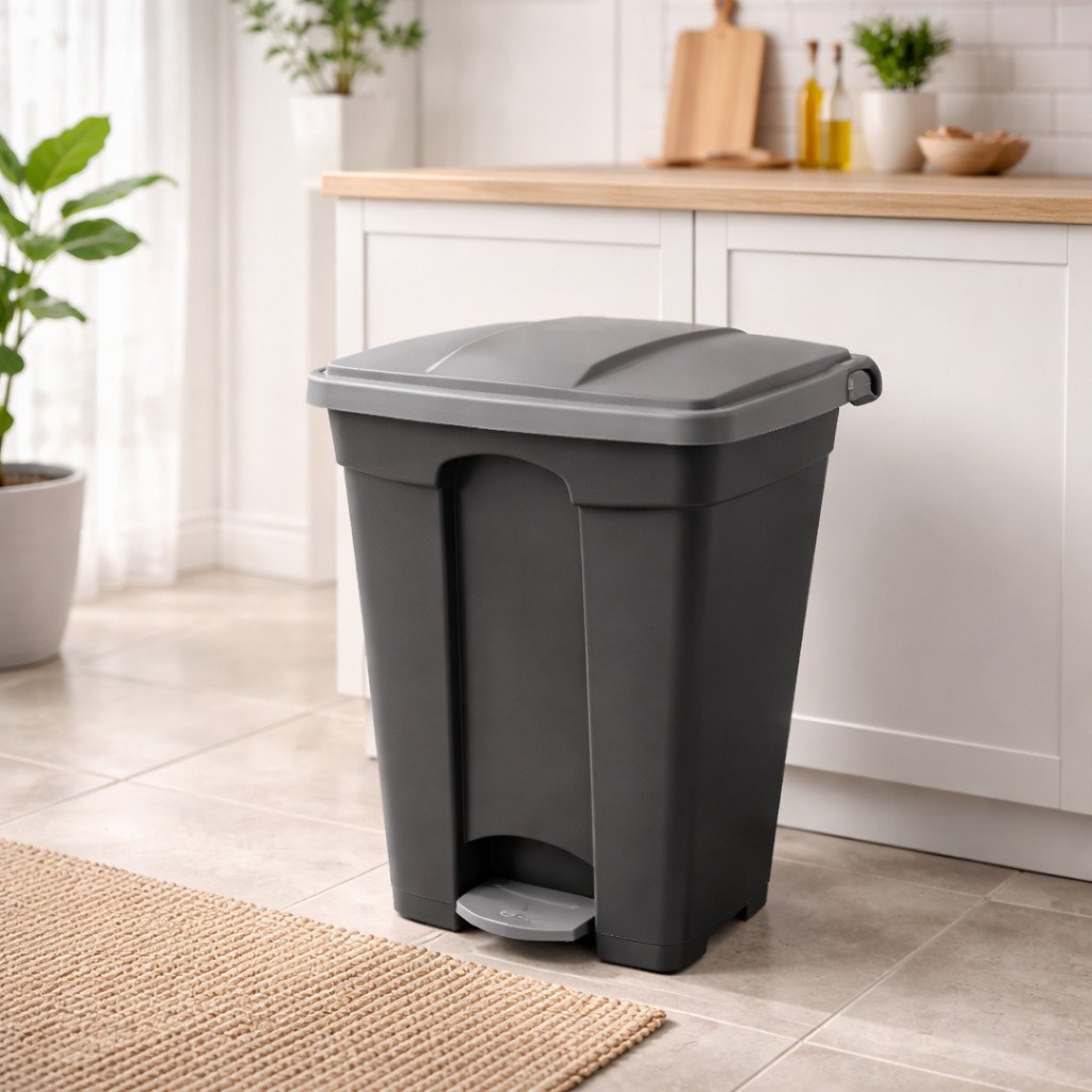 Lixeira GG Com Pedal 70L Plastico