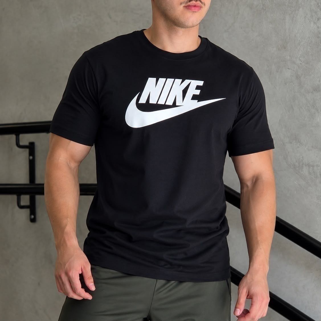 Camiseta Nike Sportswear Icon Futura Masculina