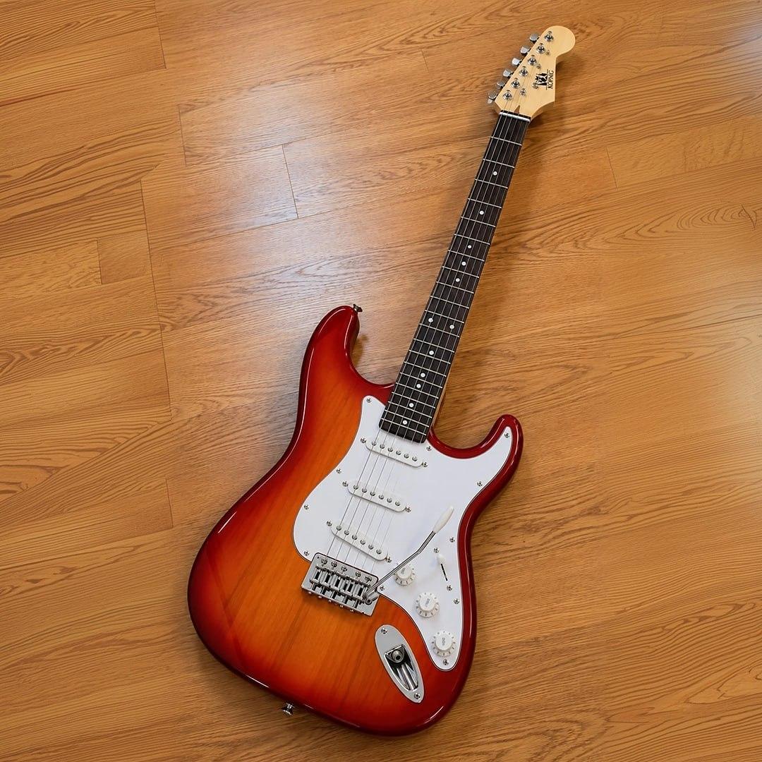 Guitarra Elétrica Konig St Stratocaster Brilhante 6c