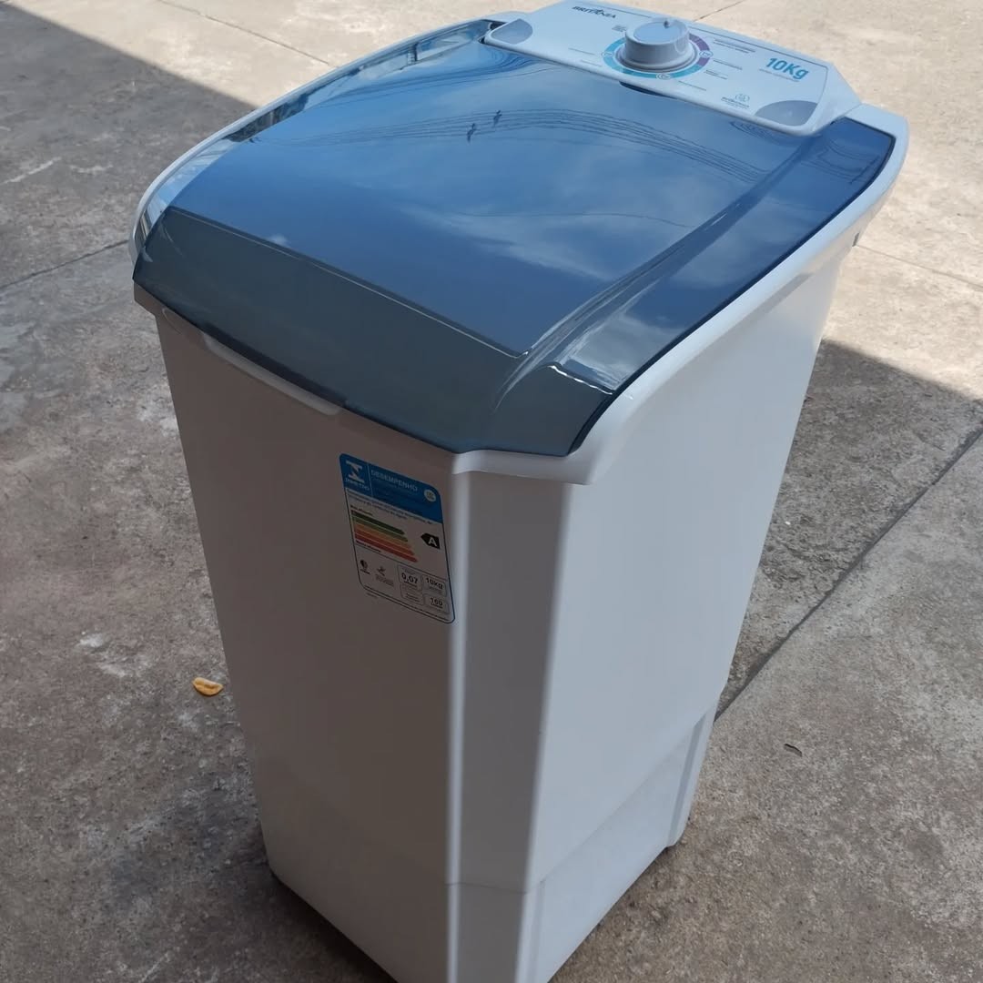Tanquinho de Lavar Roupa 10Kg Britânia Semiautomático BLR03 127V