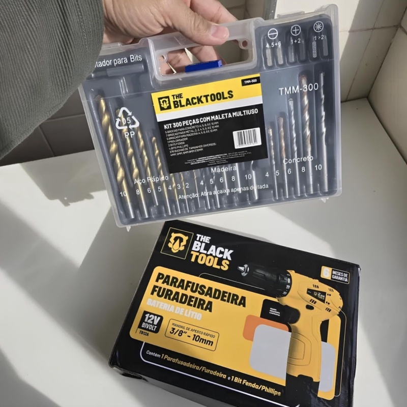 Parafusadeira Furadeira 3/8 A Bateria Tb12a The Black Tools Jogo Brocas E Buchas 300 Peças