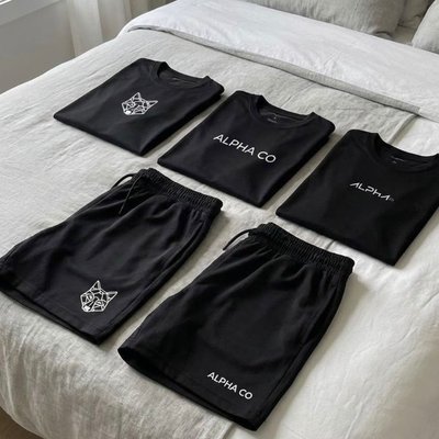 Kit 5 Peças All Black Dry 3 Camisetas E 2 Bermudas Alpha (P ao GG)