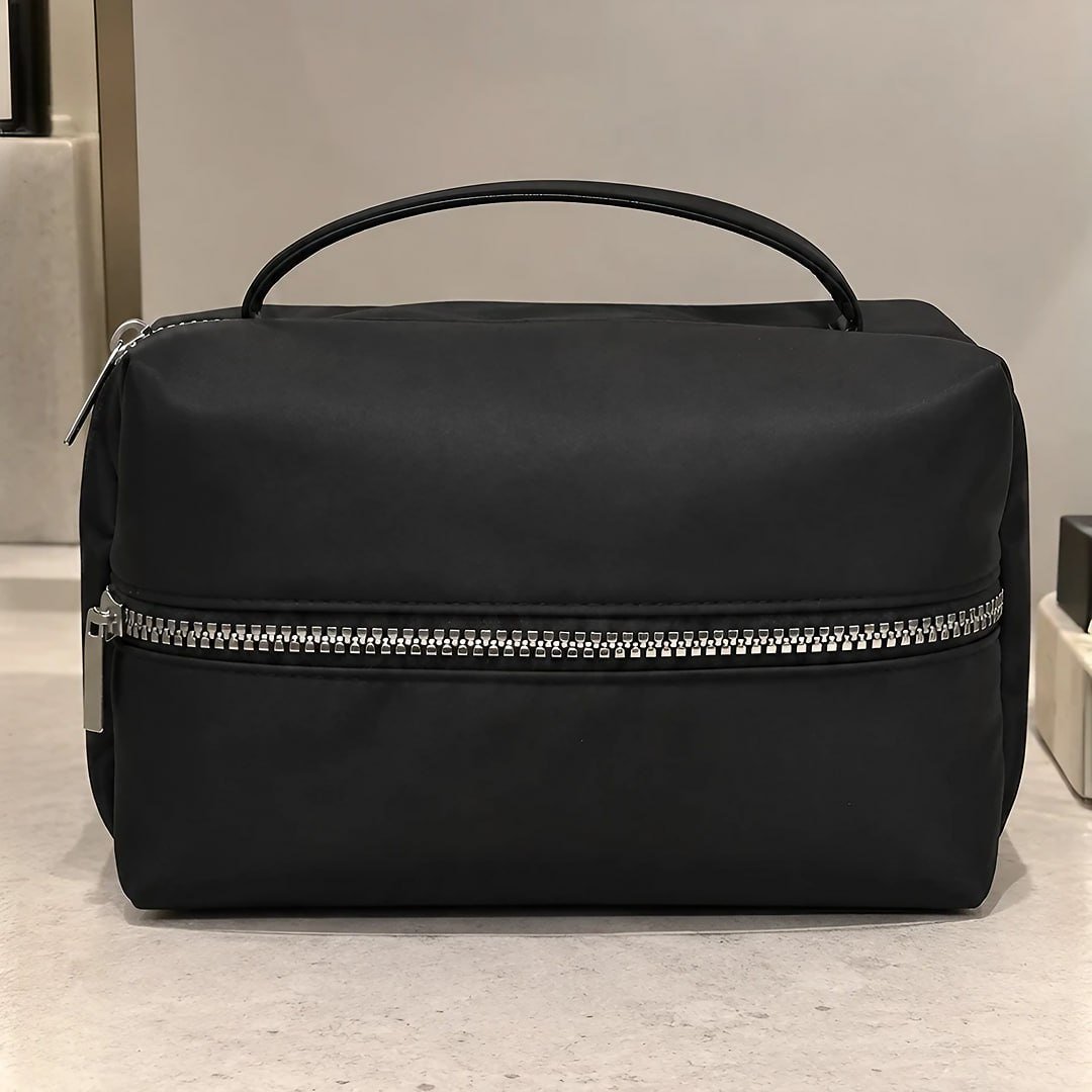 Nécessaire Preto Make B. Com Alça O Boticário