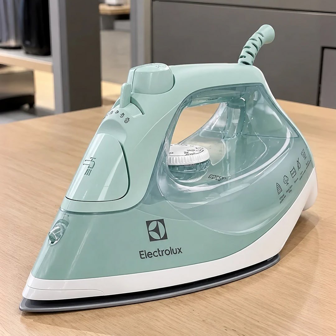FERRO ELECTROLUX DE PASSAR A VAPOR E SECO EXPERIENCE COM POWERVAPOUR VERDE CLARO ESI51