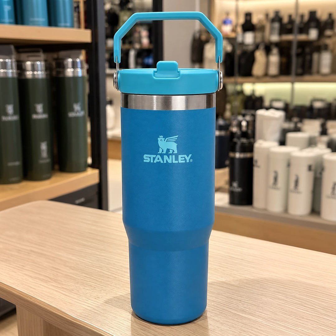 Stanley Garrafa Térmica Tumbler Flip Straw Azure 887ml