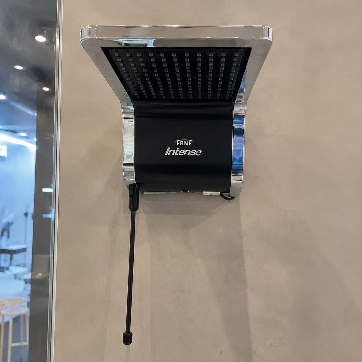 Chuveiro elétrico de parede Fame DUCHA INTENSE preto 7.8kW