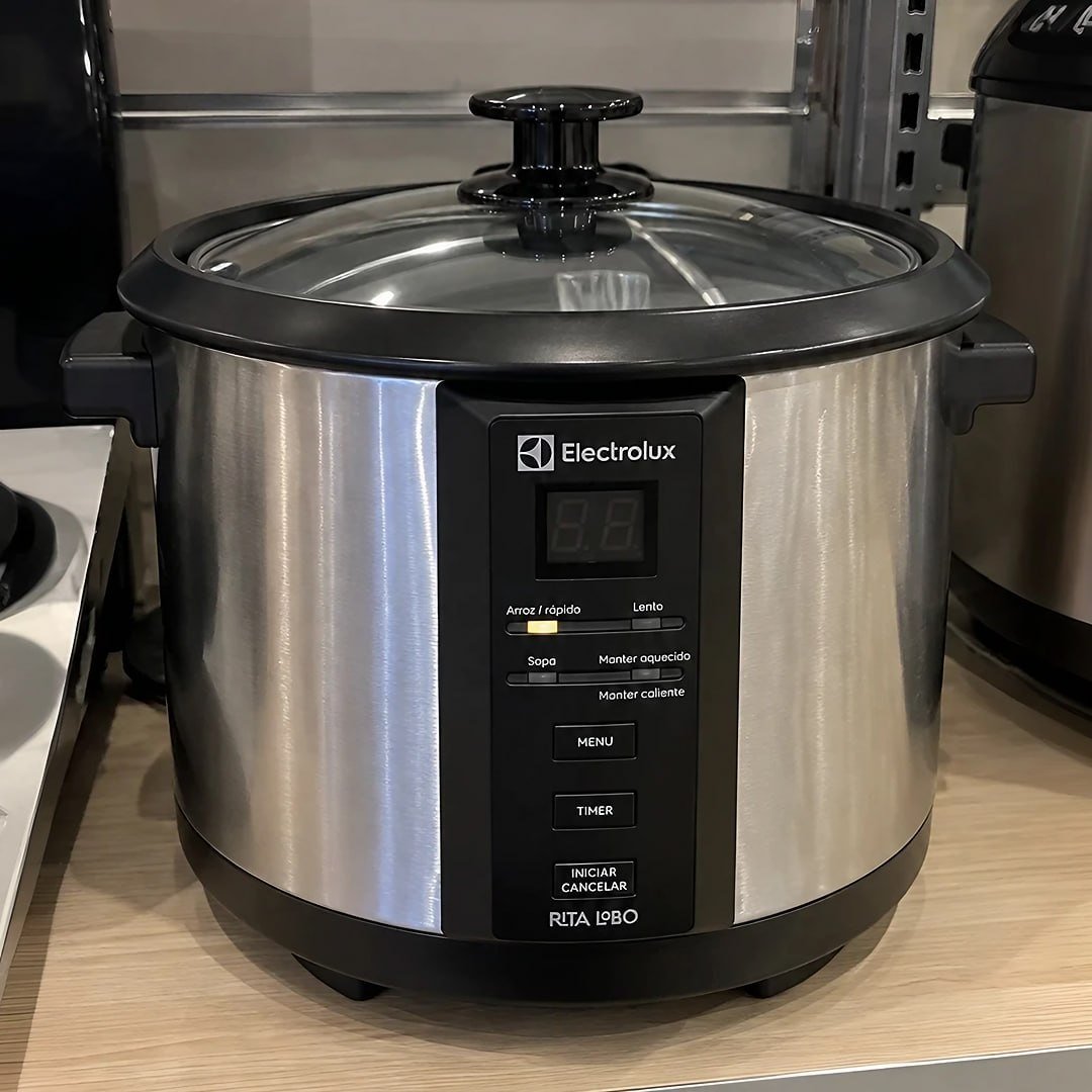 Electrolux Panela Elétrica arroz 1,8L 10 xícaras ECC20 inox 220v por Rita Lobo