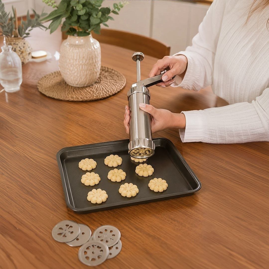 Máquina Modeladora De Biscoito Inox 20 Formas 4 Bicos