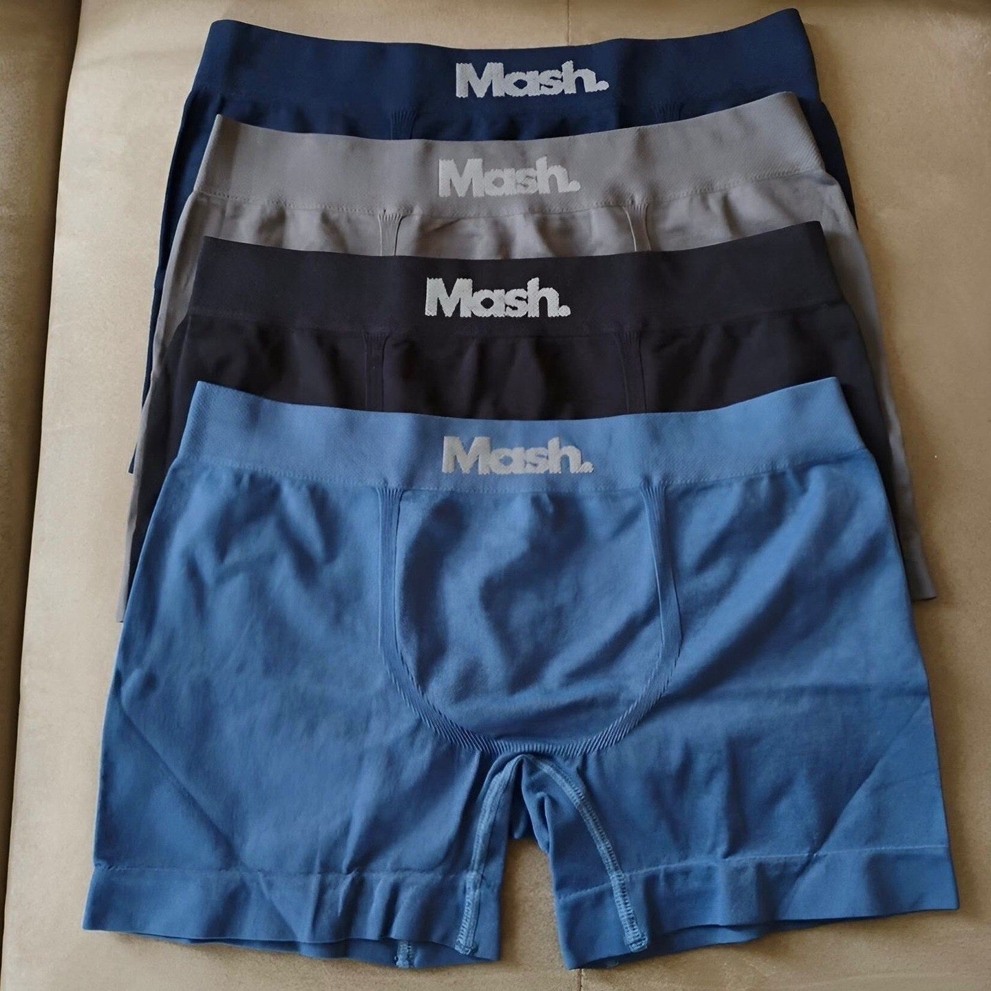 Kit com 4 Cuecas Boxer Microfibra sem Costura Mash (P ao GG)