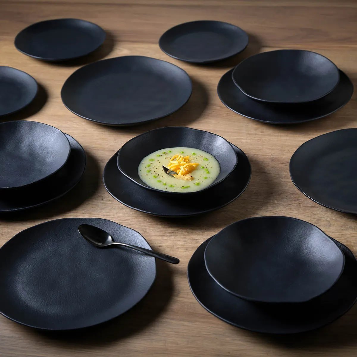 Aparelho de Jantar 16 peças Orgânico Preto matte Porto Brasil