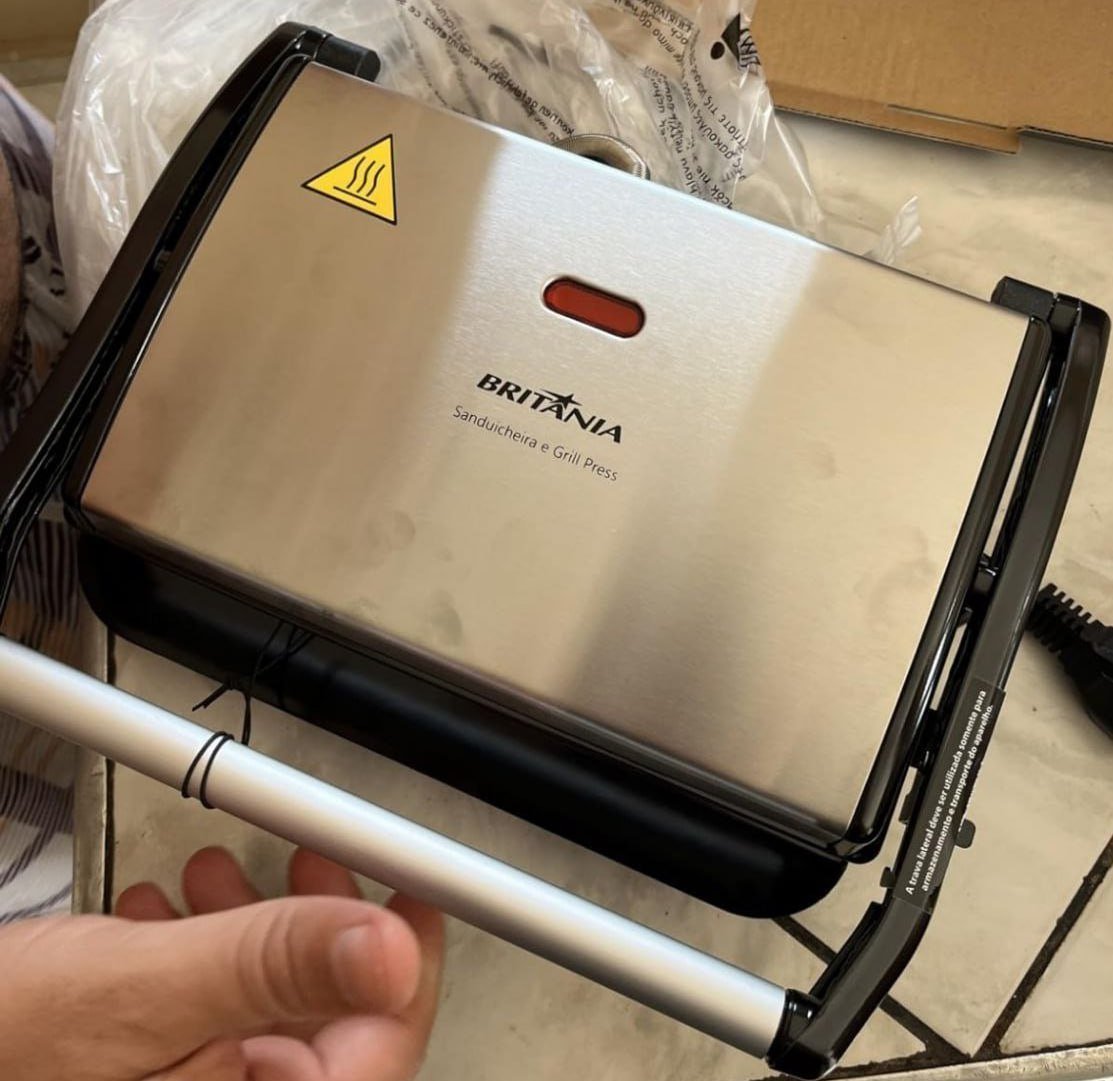 Britânia SANDUICHEIRA E GRILL PRESS 127V, BGR27I