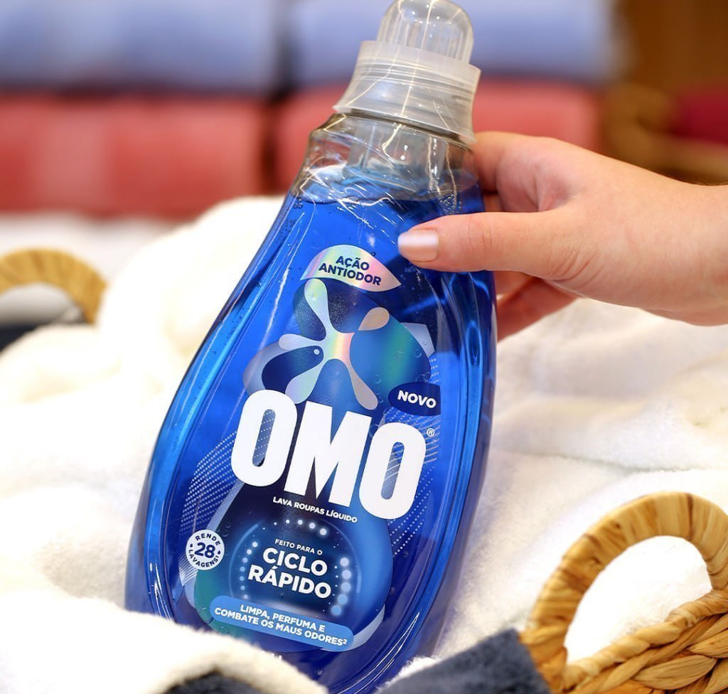 Lava-Roupas Líquido Omo Ciclo Rápido Ação Antiodor Frasco 750ml