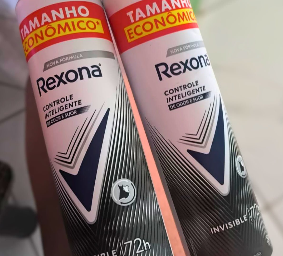 Rexona Antitranspirante Feminino Aerossol Antibacterial e Invisible 250 ML, Leve Mais Pague Menos, Embalagem Pode Variar
