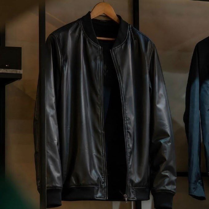 Jaqueta Bomber Courino Masculina Preta Com Zíper (P ao GG)