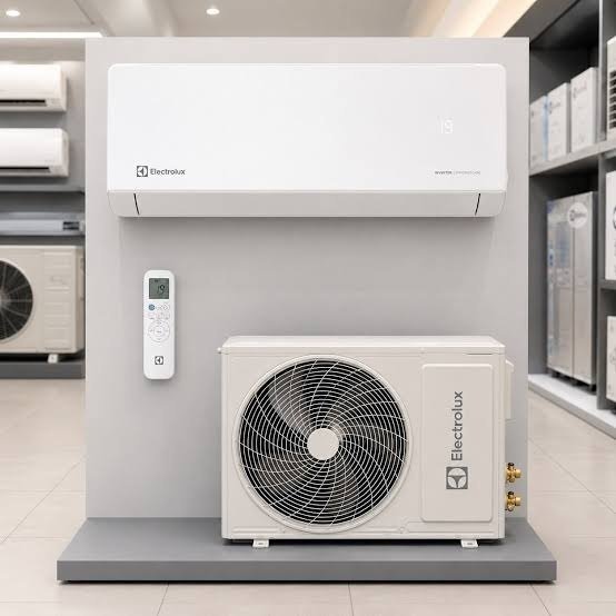 Ar Condicionado Hw Electrolux Maxcomfort Inverter 9k F 220v