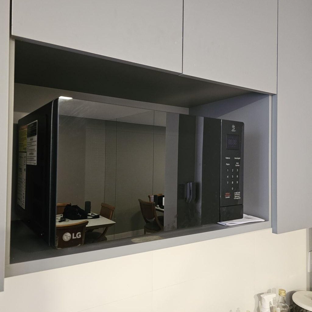 Micro-ondas NeoChef LG 30L Preto Limpa Fácil - 220V