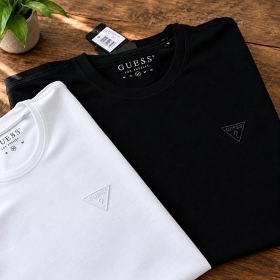 Camiseta Guess Masculina Bordado Peito Preta