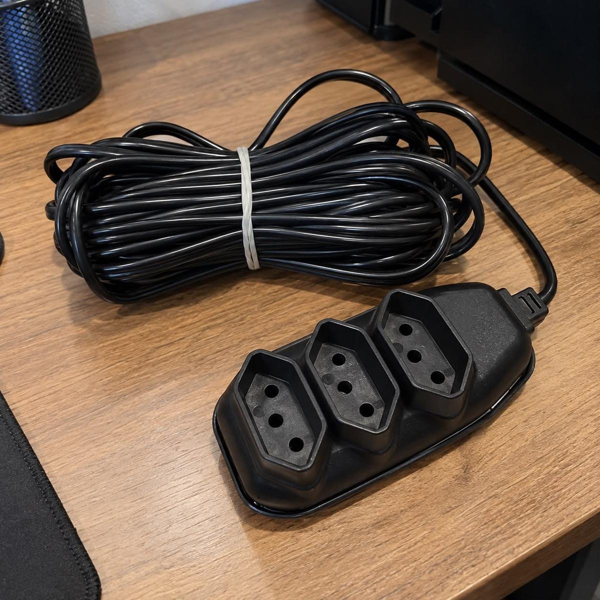 Extensão Elétrica 10 Metros com 3 Tomadas Bivolt Preta Parosflux