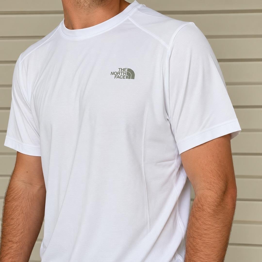 Camiseta The North Face Hyper Tee Crew