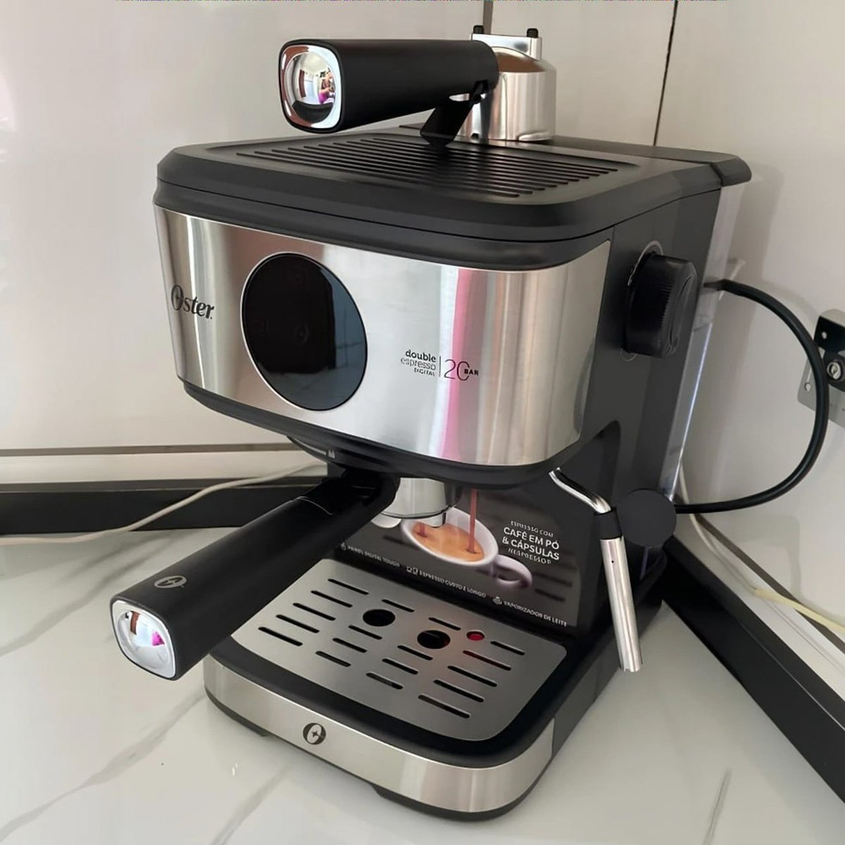 Oster CAFETEIRA ESPRESSO Double Digital OCAF900 DIGITAL, 127V