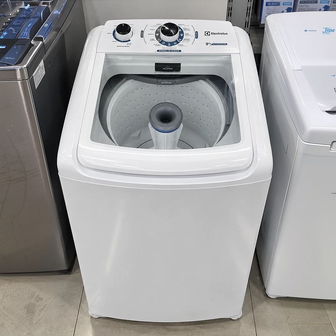 Lavadora de Roupas Electrolux 9kg 10 Programas de Lavagem Branco Efficient Care LED09 - 110V