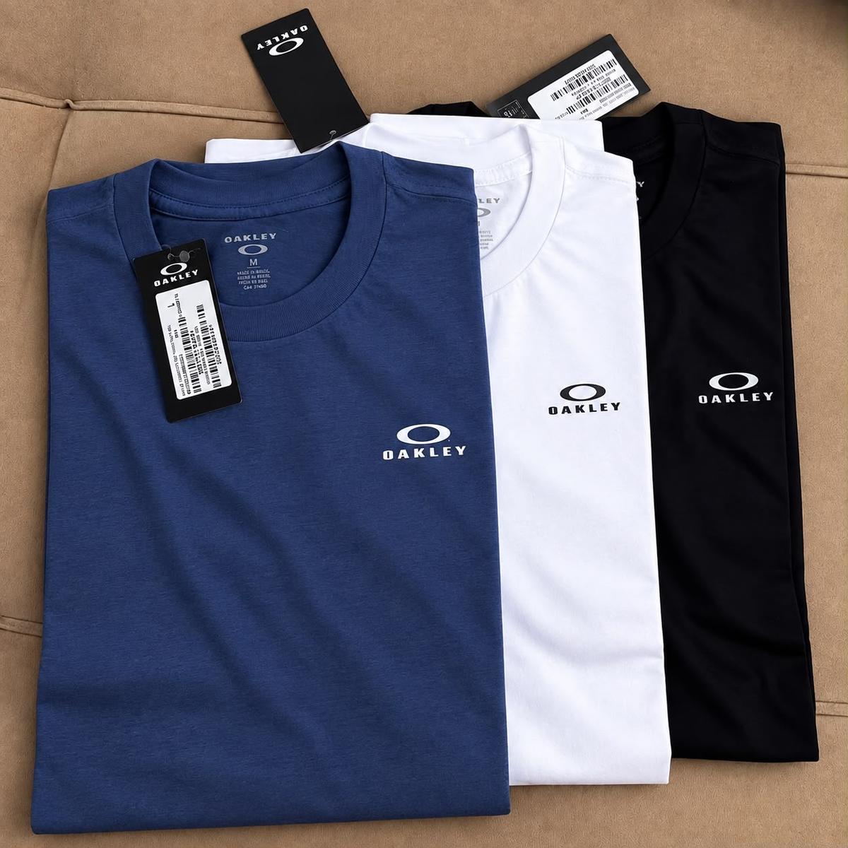 Kit com 3 Camisetas Oakley Masculino