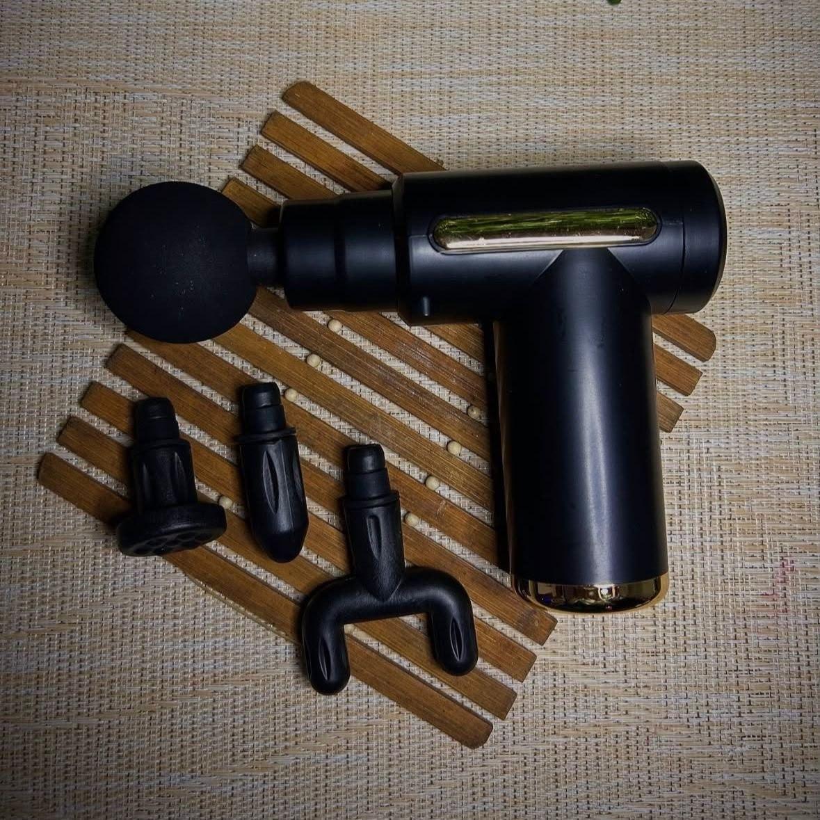 Massageador Elétrico Portátil Profissional Muscular Pistola Cor Preto