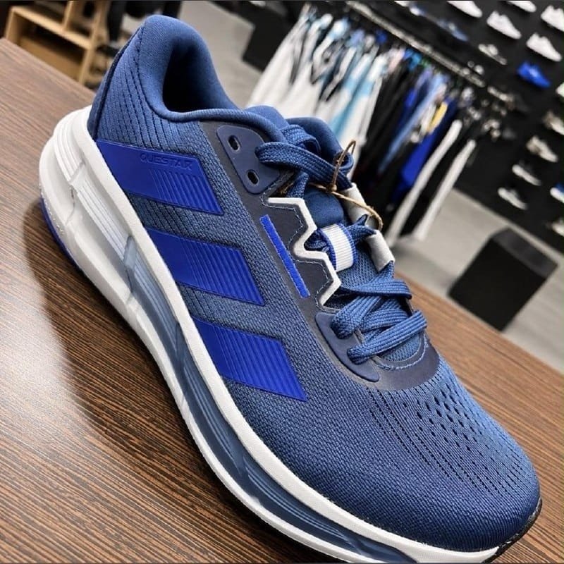 Tênis de Corrida Masculino Questar 3 Adidas