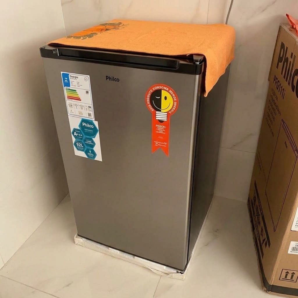 Frigobar Philco Inox 92l Pfg111i 220V