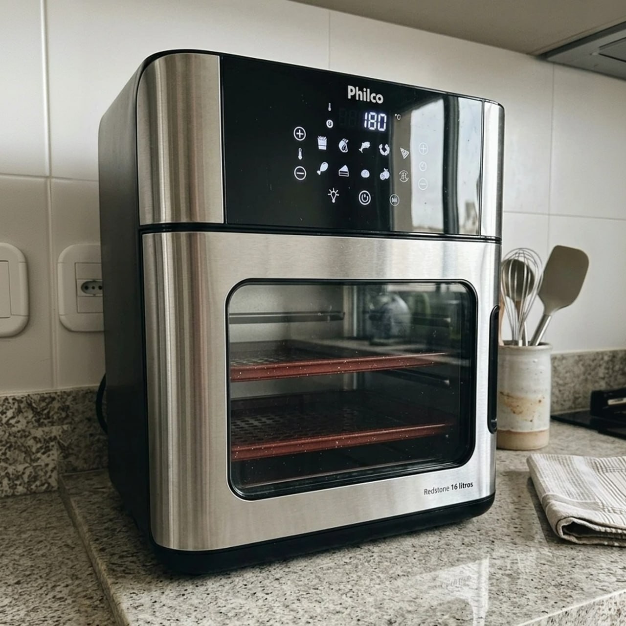 Fritadeira Air Fryer Philco PAF16A 4 Em 1 Painel Digital 16l 127v