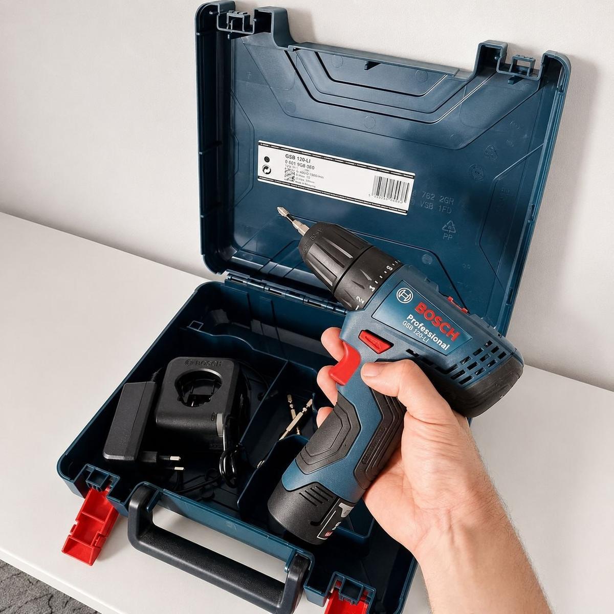 Parafusadeira e Furadeira à Bateria 12V GSR 120-LI com 1 Bateria e Maleta BOSCH Bivolt