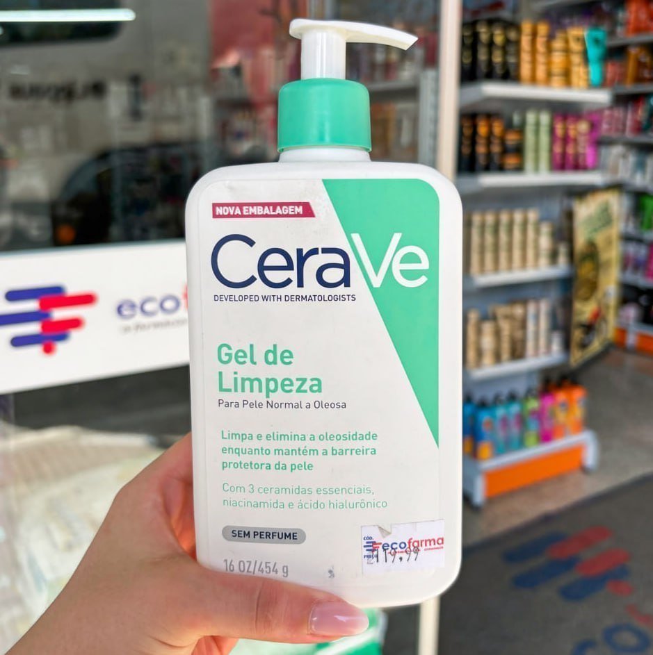 Gel de Limpeza Facial Peles Normais a Oleosas com Ácido Hialurônico CeraVe, 454g