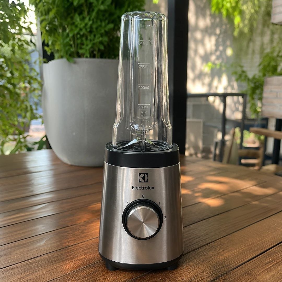 Liquidificador Sportblender Electrolux 320W BSE20 com 2 garrafas 127V