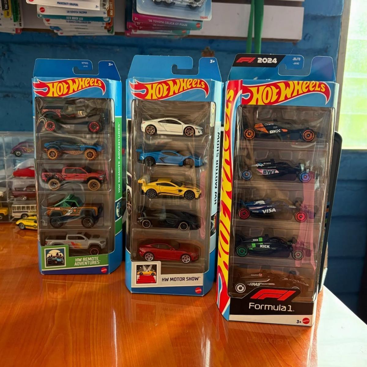 Pacote 5 Carros Sortidos, Hot Wheels, Mattel, Multicor
