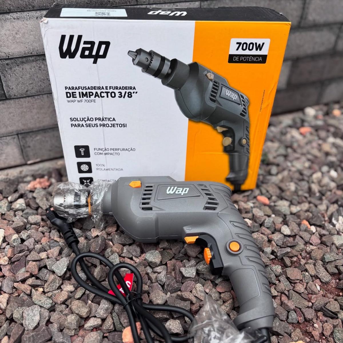 Parafusadeira e Furadeira de Impacto WAP WF 700FE Mandril de 3/8'' 700W 127v