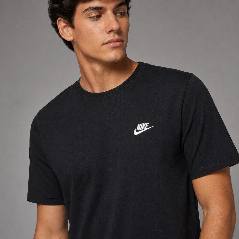 Camiseta Nike Sportswear Club