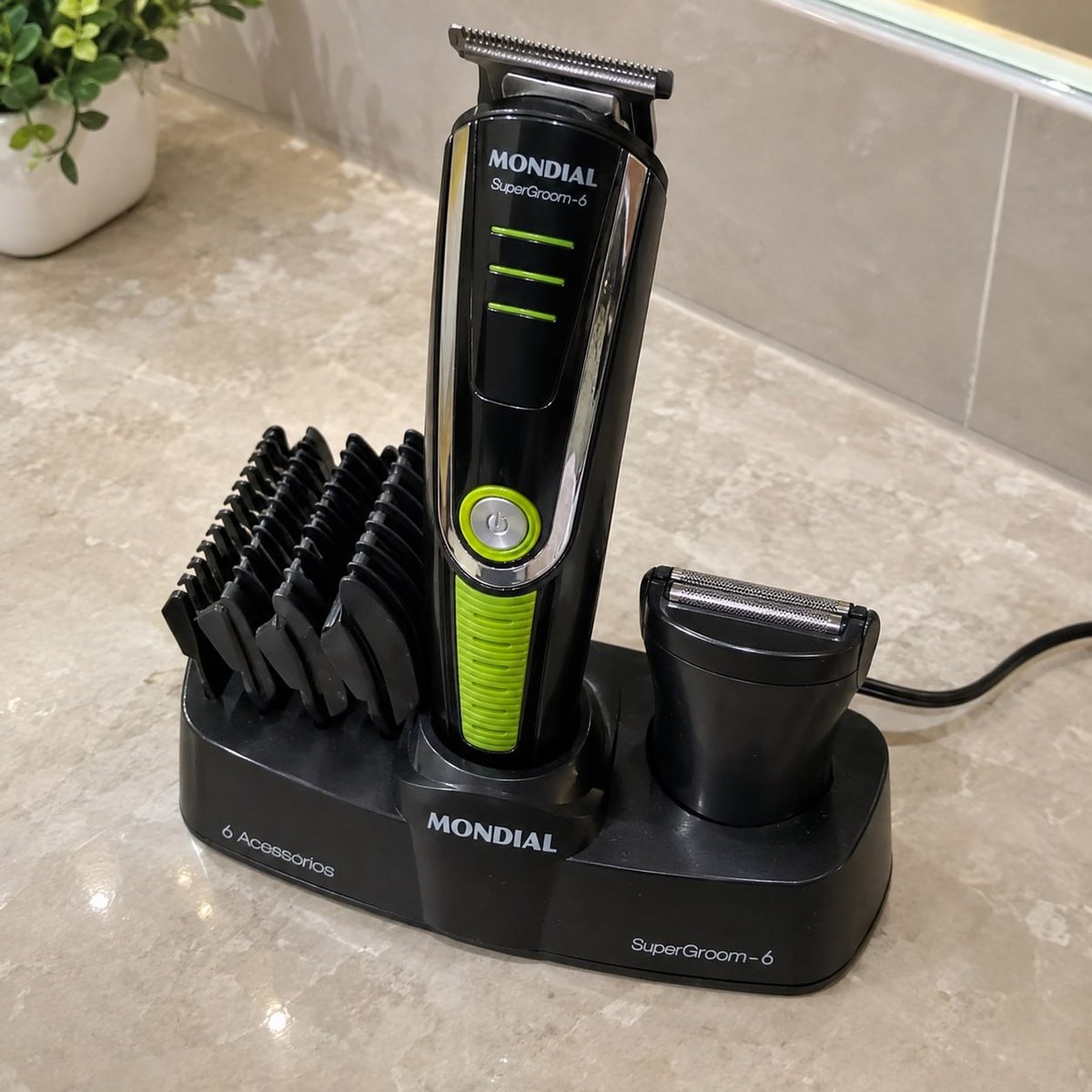 Aparador de Pelos Mondial Super Groom 6 em 1 - Preto+verde