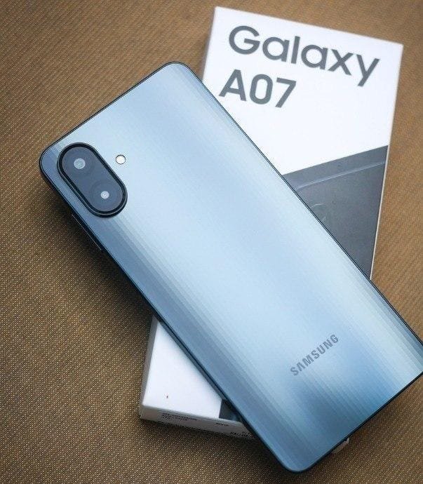 Celular Samsung Galaxy A07 256gb, 8gb, Câmera 50mp, Tela 6.7 , Proteção Ip54, Processador 6nm - Violeta