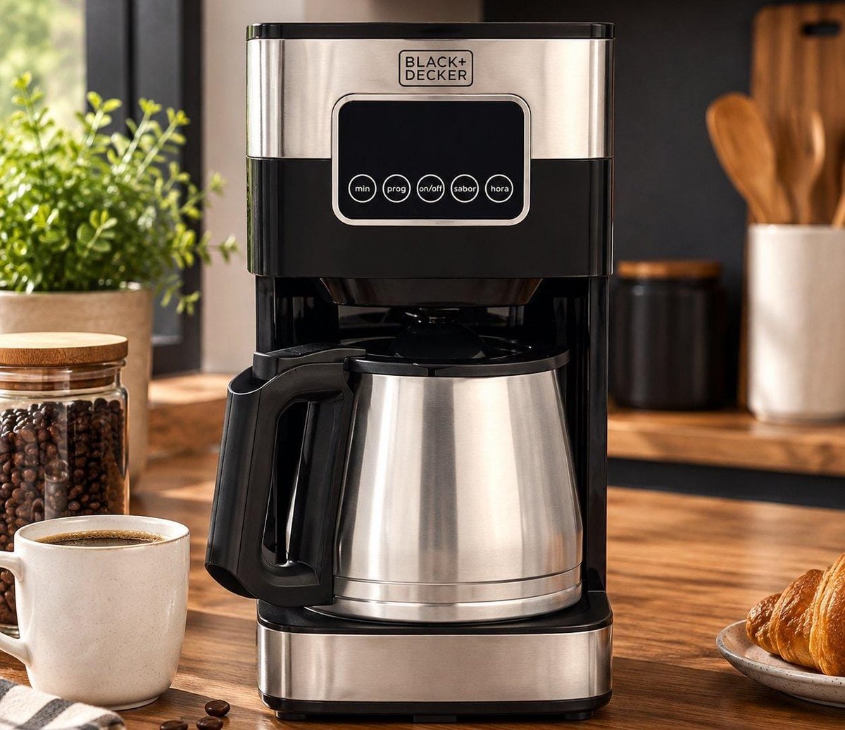 Cafeteira Elônica Programável Jarra INOX Black Decker 1,5L - CM350G / 220V ​