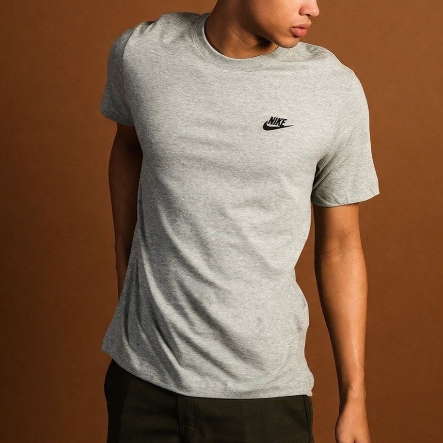 Camiseta Nike Sportswear Club