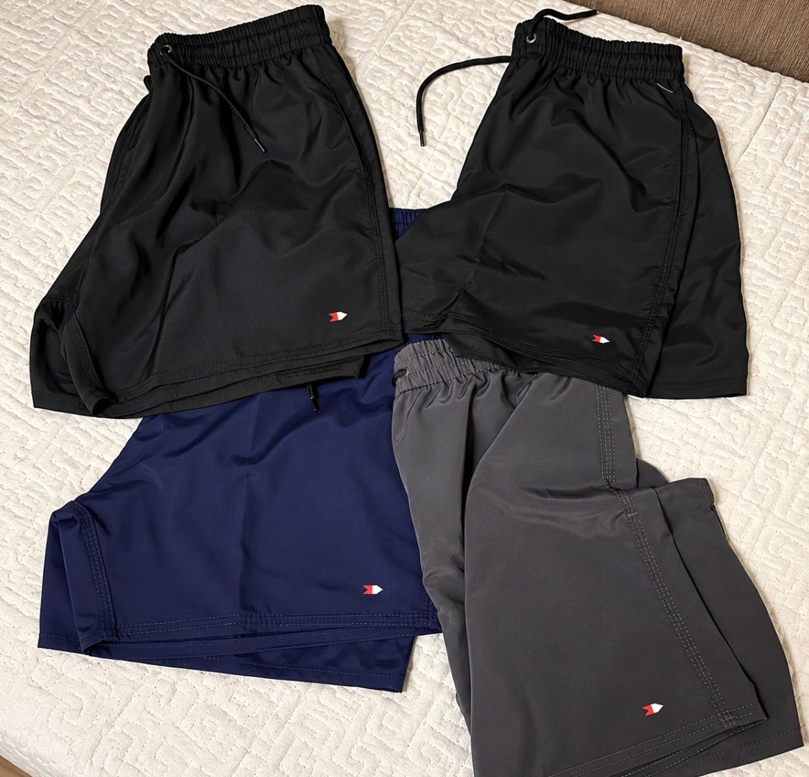Kit 4 Bermuda Shorts Tactel Sandrini Elastano Academia Praia Sortidos (P ao GG)