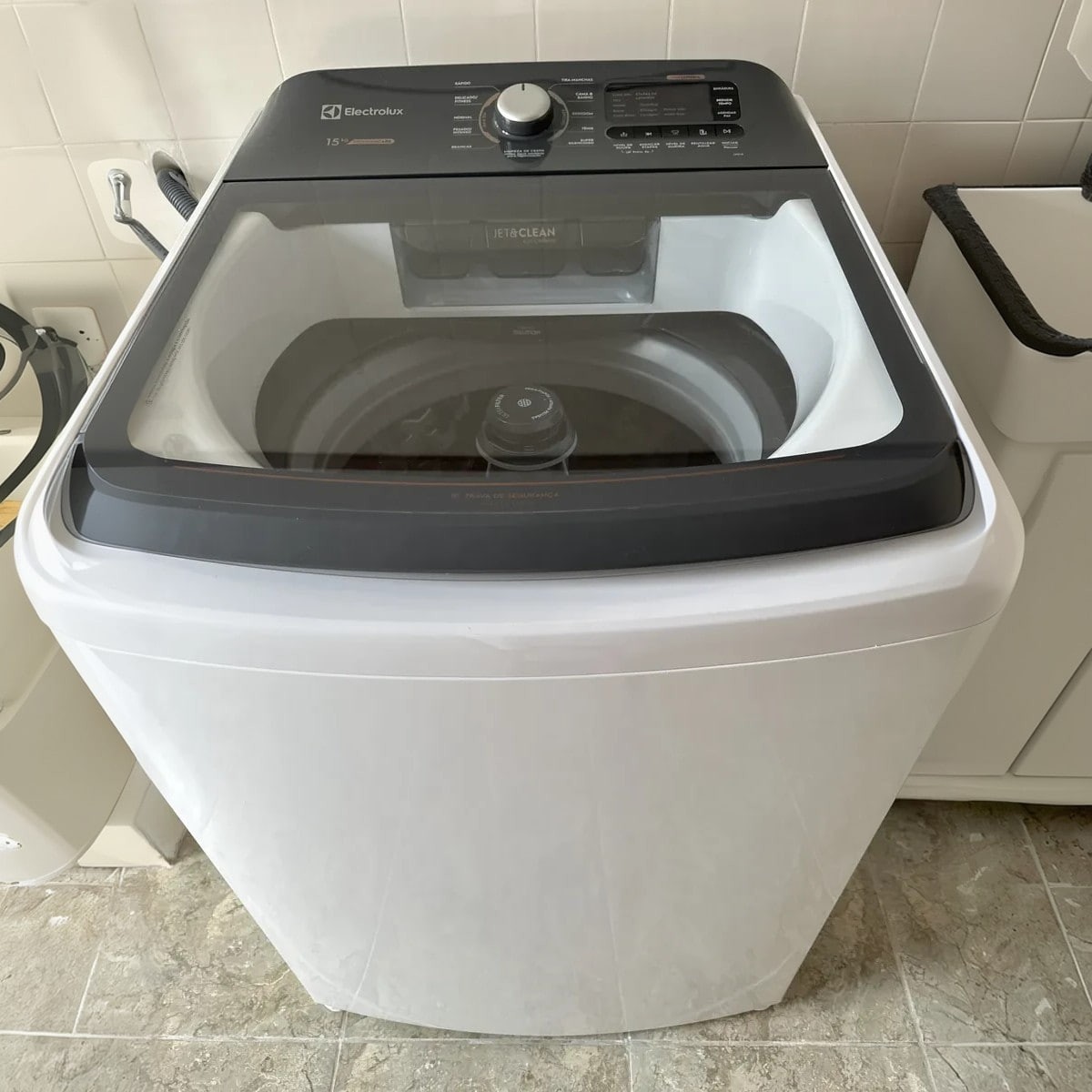 Máquina de Lavar 15kg Electrolux Premium Care LEC15