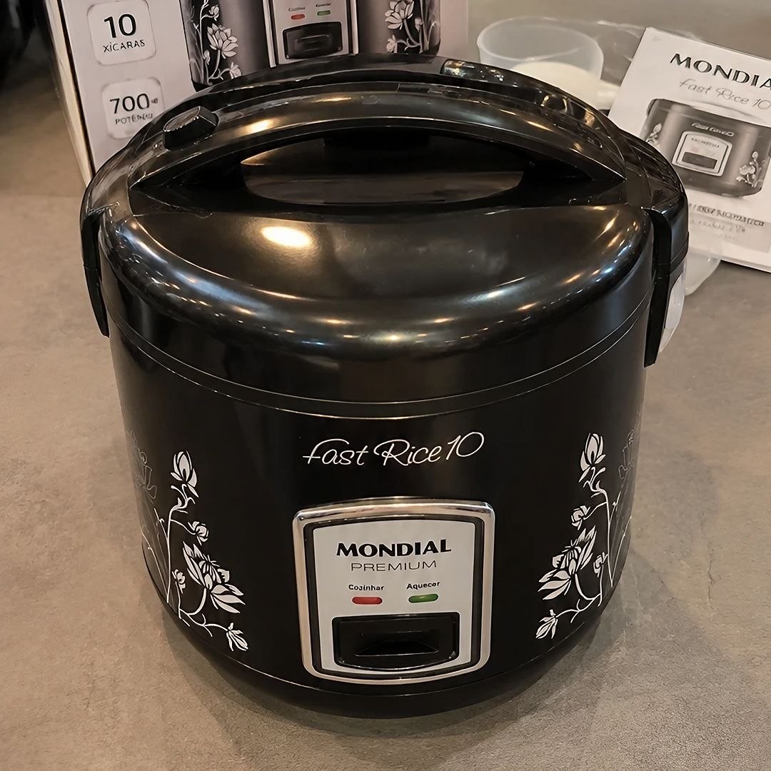 MONDIAL Panela Elétrica de Arroz, Preto, 700W, 1100V - PE-44-10X