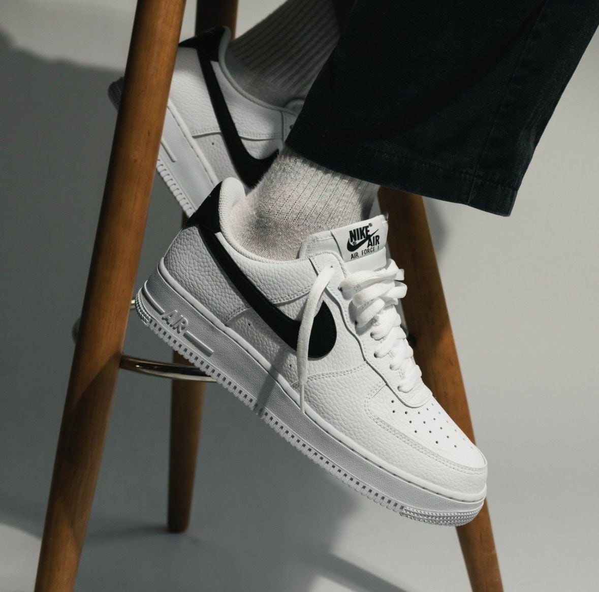 Tênis Nike Air Force 1 '07 Feminino