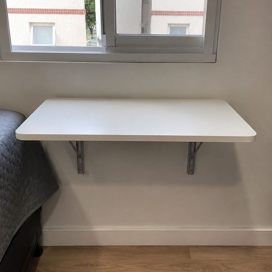 Mesa Dobravel Retratil de Parede Suspensa Borda Redonda