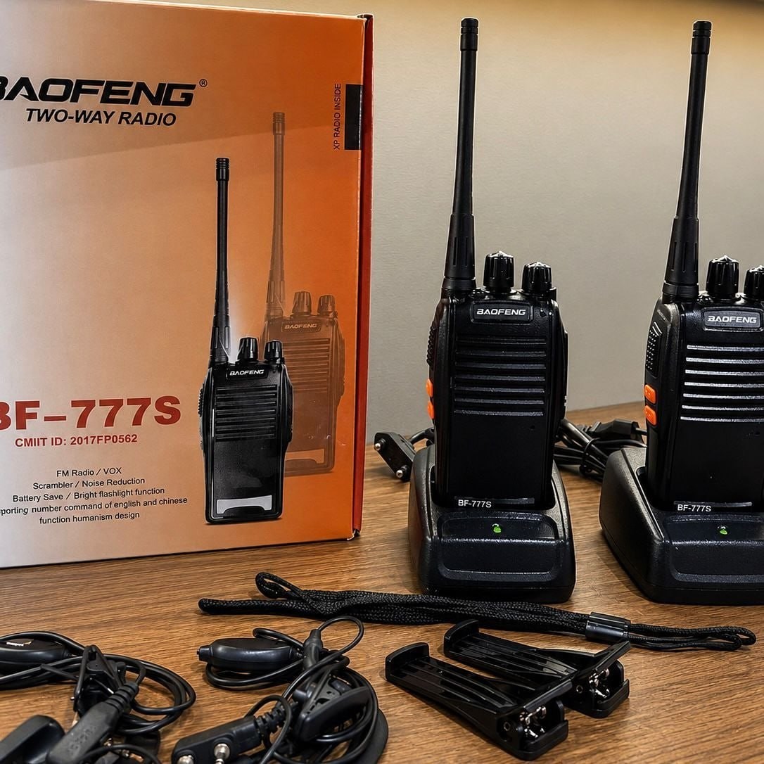 Kit com 2 Radio Comunicador Baofeng