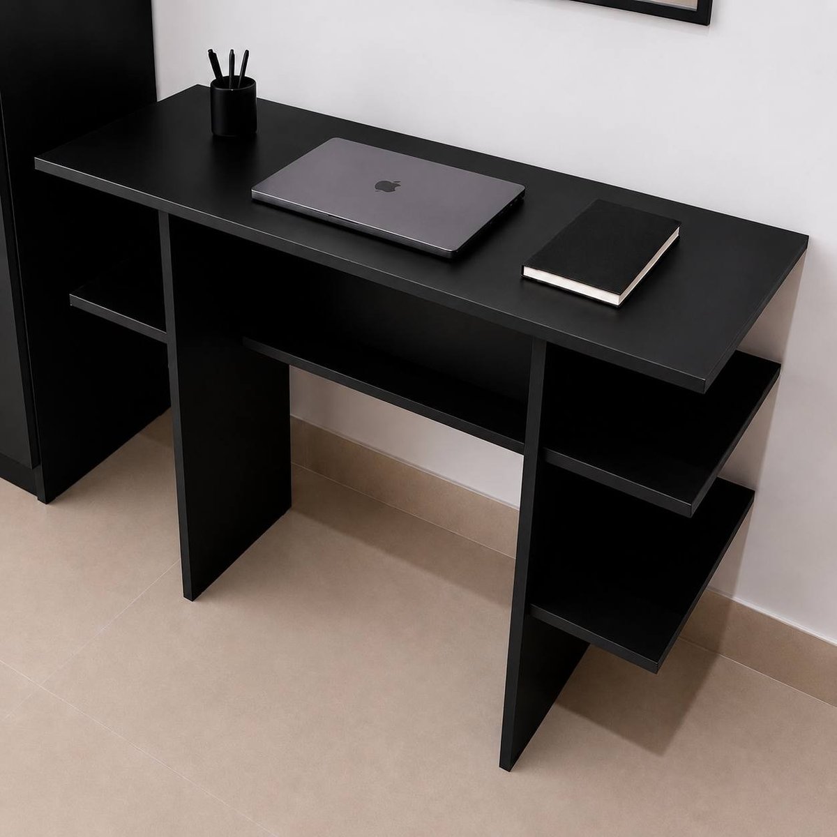 🖥️ Mesa de Estudo em MDP com Nichos e Prateleiras