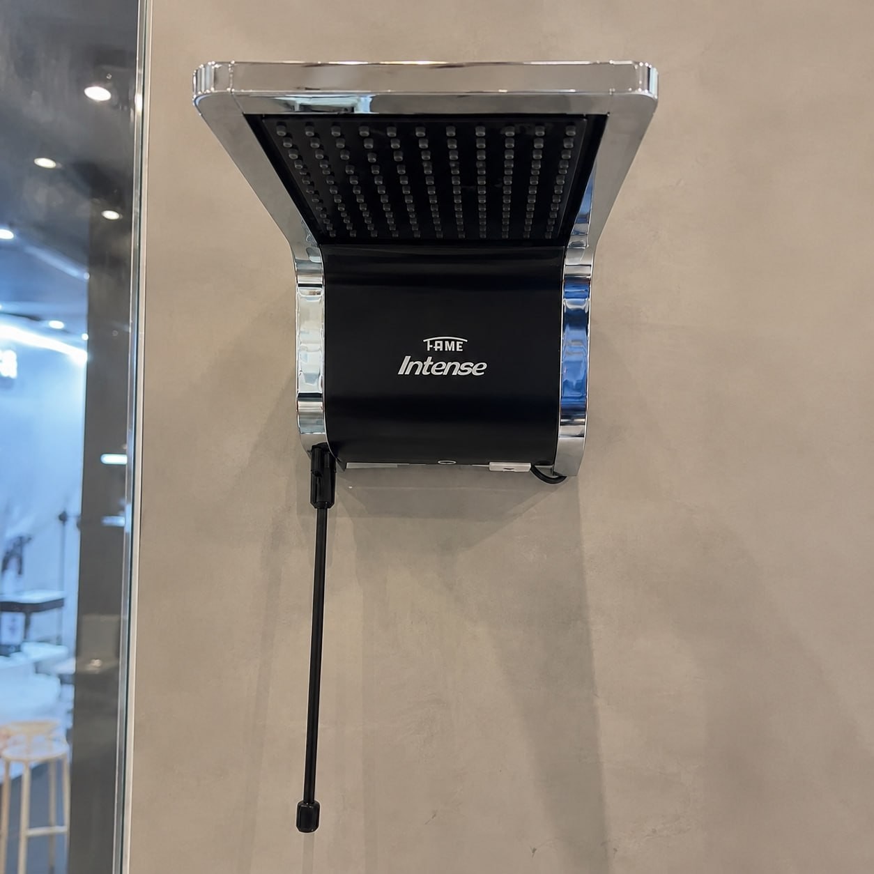 Chuveiro elétrico de parede Fame DUCHA INTENSE preto 7.8kW 220V