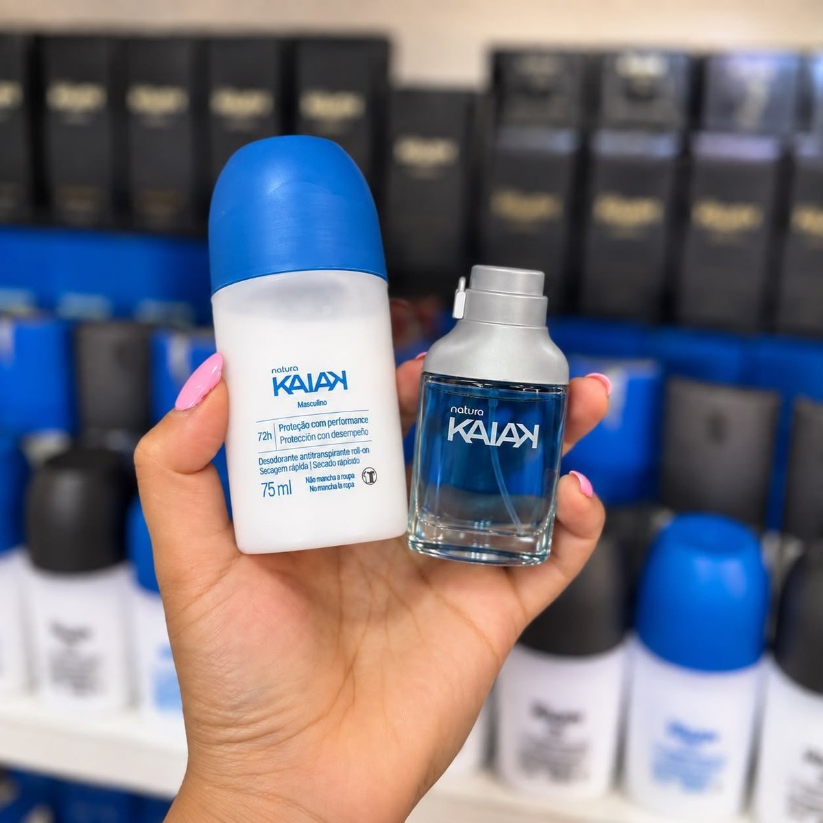 Kit Presente Kaiak - Perfume 25ml - Desodorante Roll-on 75ml - Sacola De Presente