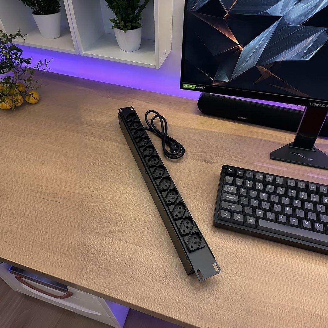 Regua Rack 19 Filtro Linha 10a 12 Tomadas Extensão Max Amper